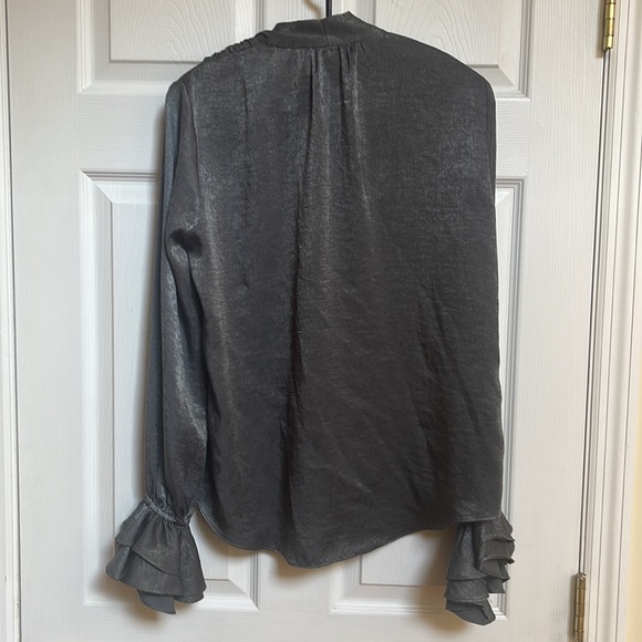 Waverly gray size small gray Ruffle tie blouse - Picture 5 of 5